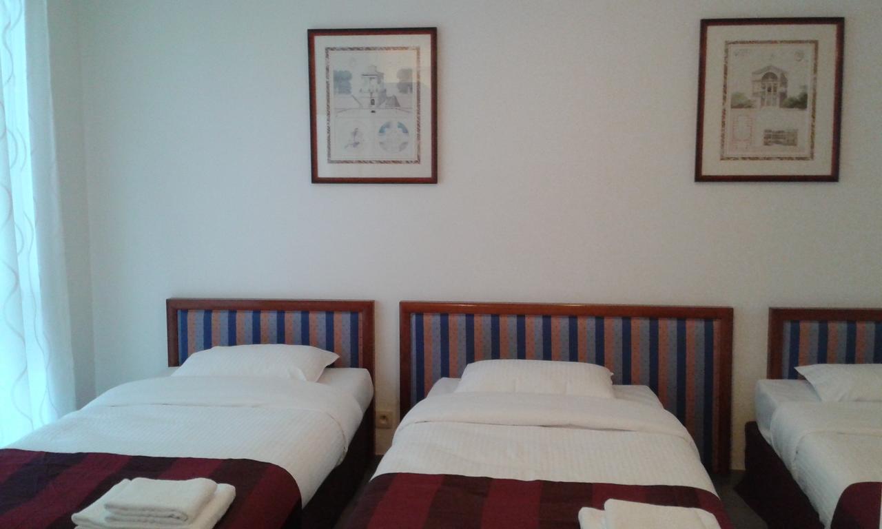 Holidays Apart-Hotel Anderlecht Екстериор снимка